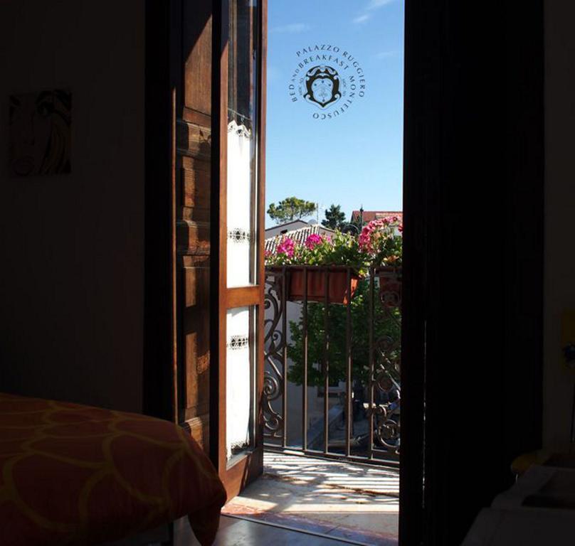 Bed and Breakfast Palazzo Ruggiero Montefusco Esterno foto
